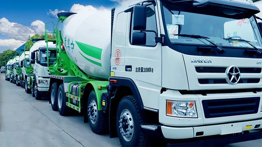 行家客戶一年內(nèi)入手幾十臺凌宇車 這次又看中“凌云”組合！