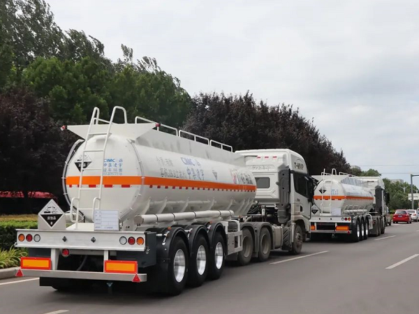 貴州新客戶一次性下單10臺(tái)車，凌宇液罐在業(yè)內(nèi)是真香……