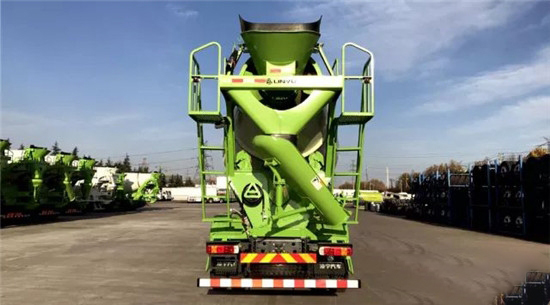 中集凌宇新一代智匯版攪拌車，劍指2018市場(chǎng)